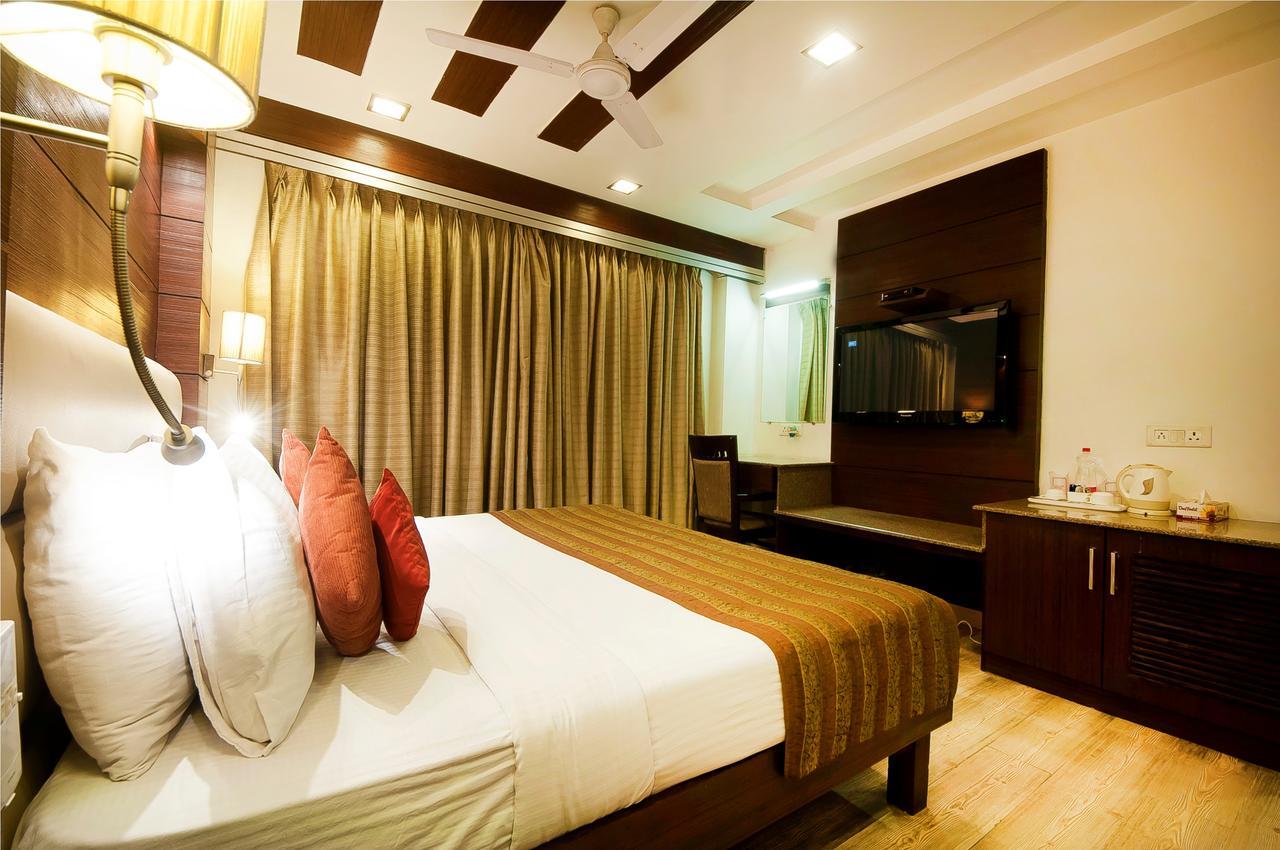 Hotel Amaltas International - Delhi-16 New Delhi Exterior foto