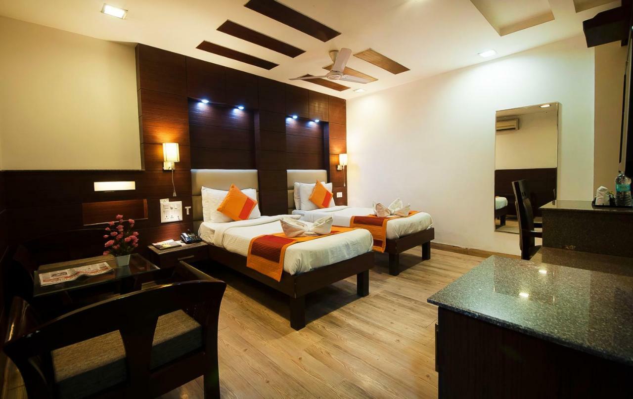 Hotel Amaltas International - Delhi-16 New Delhi Exterior foto